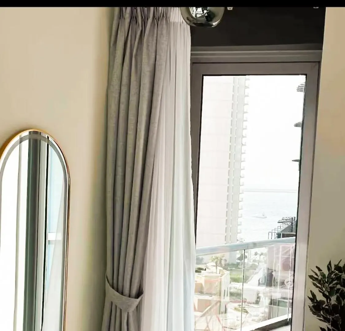 Cozy Private Studio Marina And Sea View Dubai Daire